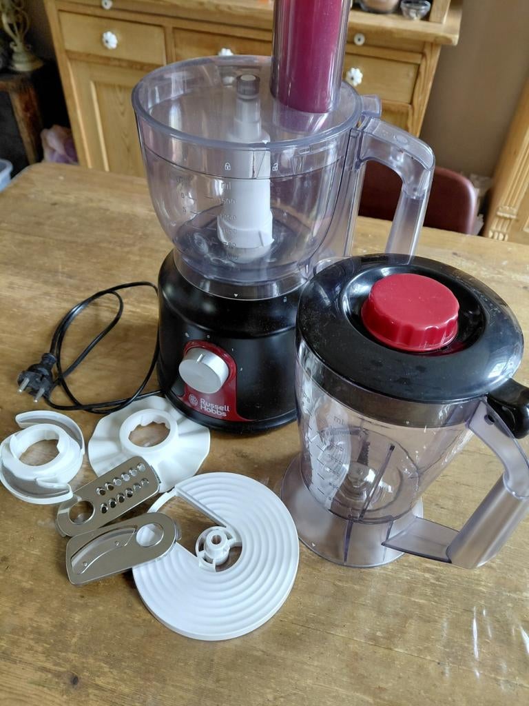 Russell Hobbs keukenmachine, 1 tot 2 liter, Ophalen of Verzenden, Vaatwasserbestendig, 2 snelheden