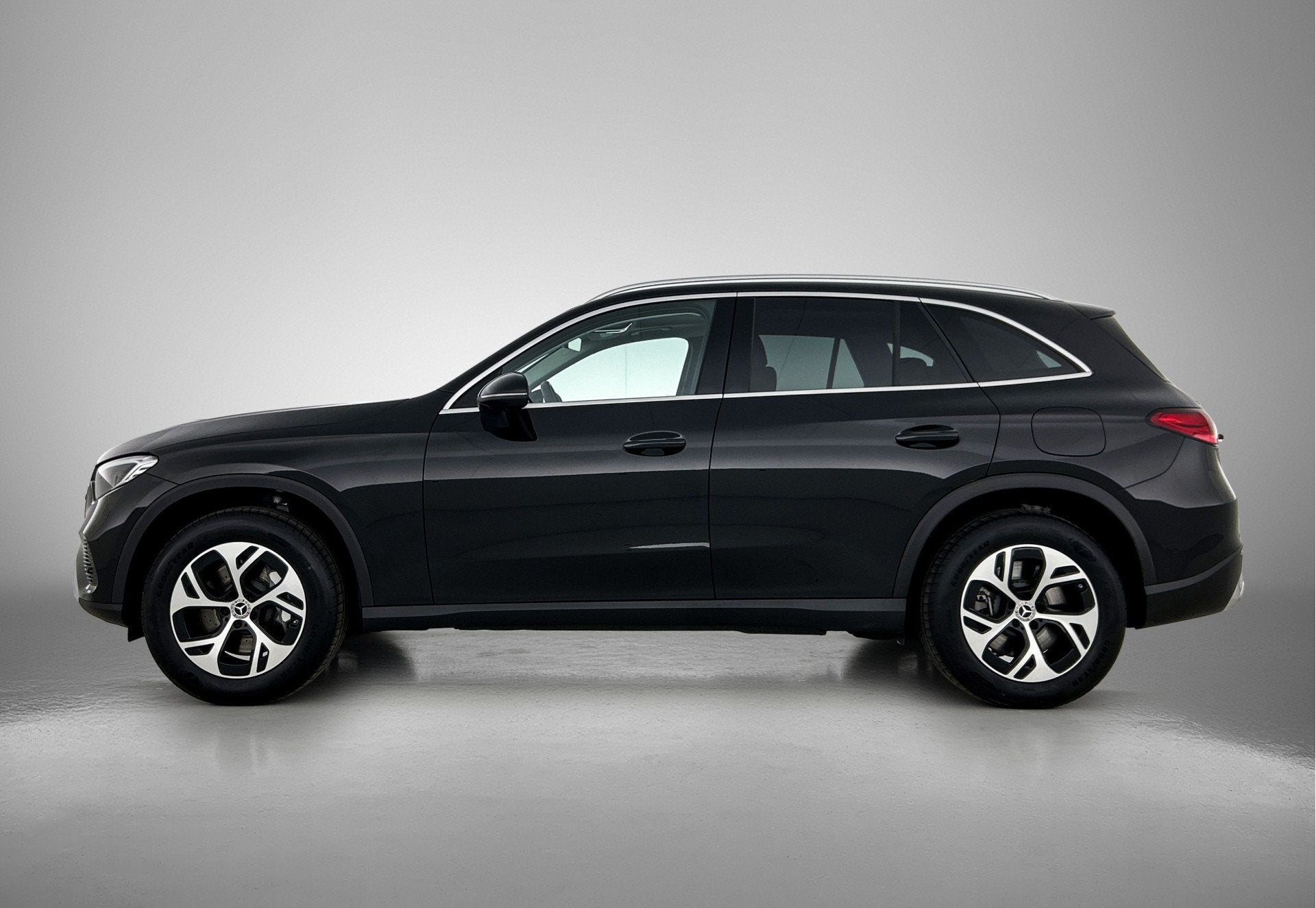 Mercedes-Benz GLC 300 e 4MATIC Plug-In Hybride Trekhaak | Pa, Auto's, Automaat, 12 maanden, Gebruikt, Leder en Stof