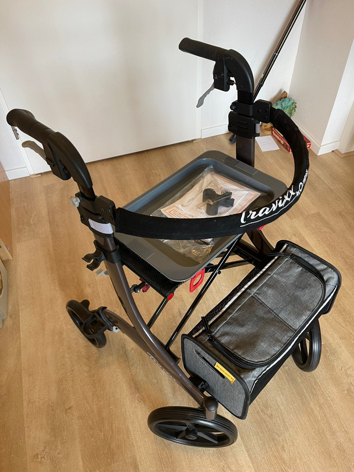 Rollator travixx by Medipoint - een maand gebruikt, Ophalen, Zo goed als nieuw