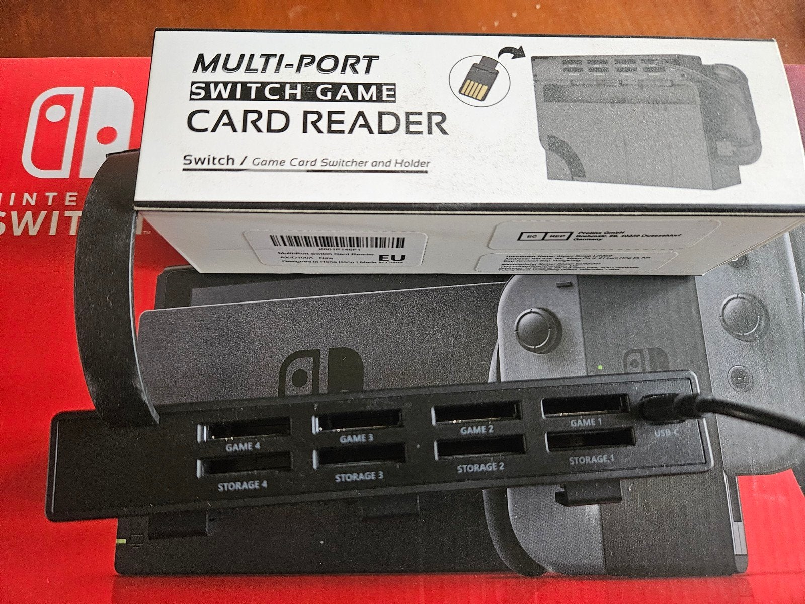 Nintendo Switch Multi Card Reader - 8 Gamecards, Ophalen of Verzenden, Zo goed als nieuw, Switch Original