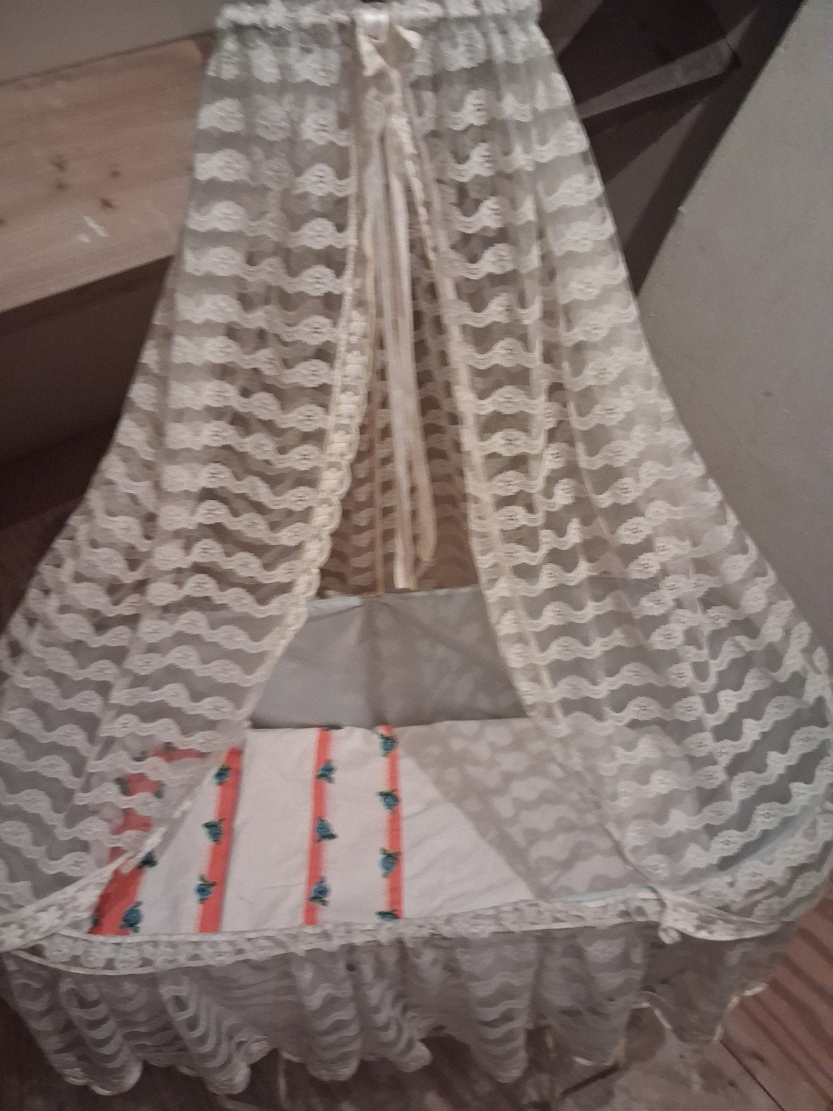 Oud wiegje voor poppen of decoratie babykamer, Kinderen en Baby's, Ophalen, Gebruikt, Wieg