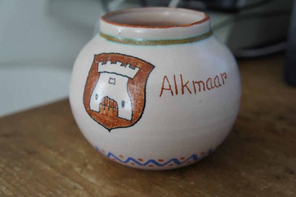 Goedewaagen Gouda vaasje Alkmaar Alcmaria Victrix, Ophalen of Verzenden