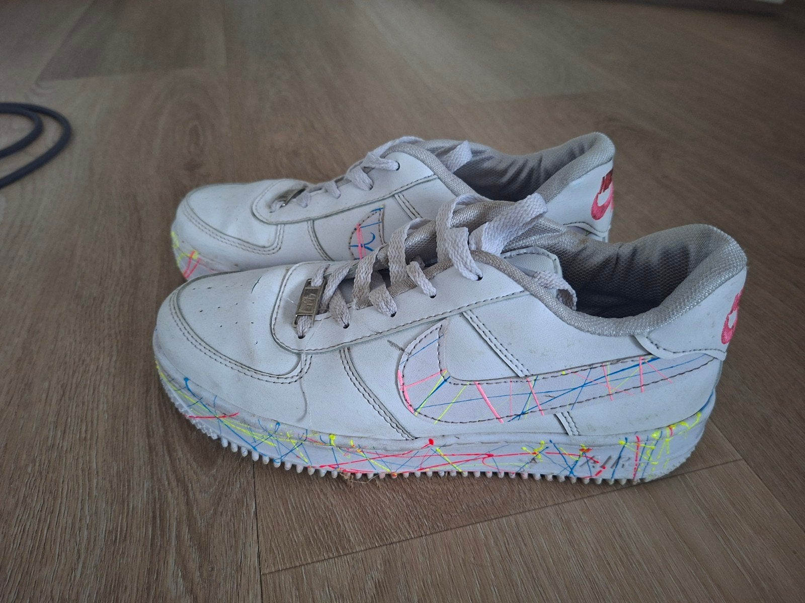 Nike (nep) maat 39, Wit, Ophalen of Verzenden, Gedragen, Merkloos