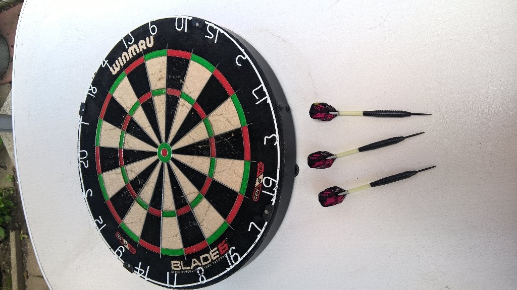 TE koop aangeboden mooi dartbord met pijlen.doe gepast bod, Ophalen of Verzenden, Gebruikt, Dartbord met pijlen, Soft tip
