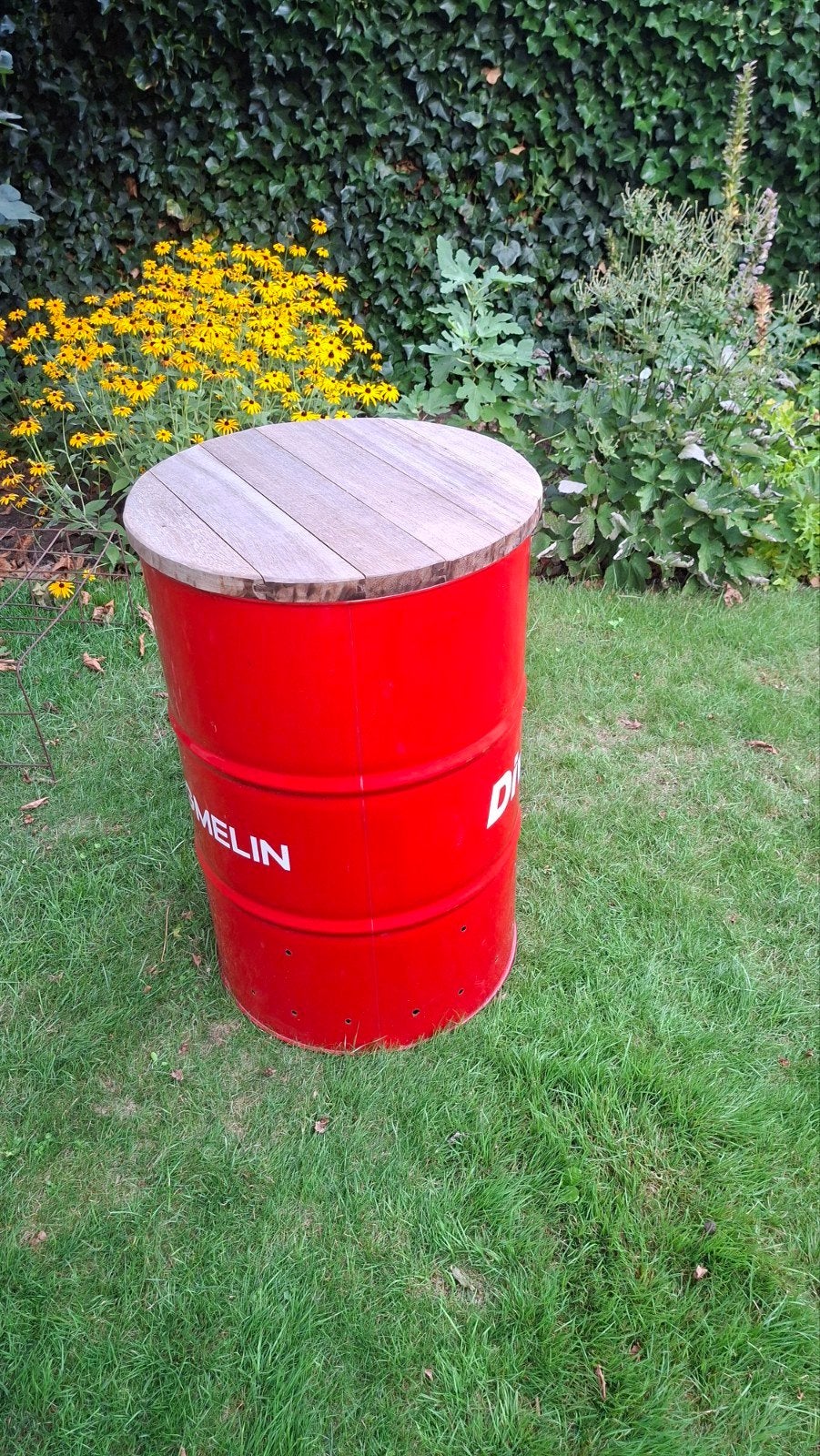 Vuurton, Barbecue, Statafel van 200 liter vat, Ophalen, Zo goed als nieuw, Vuurton