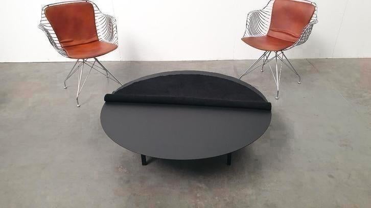 Serax design Bea Mombaers salontafel leer staal zwart, Antiek en Kunst, Kunst | Designobjecten, Ophalen