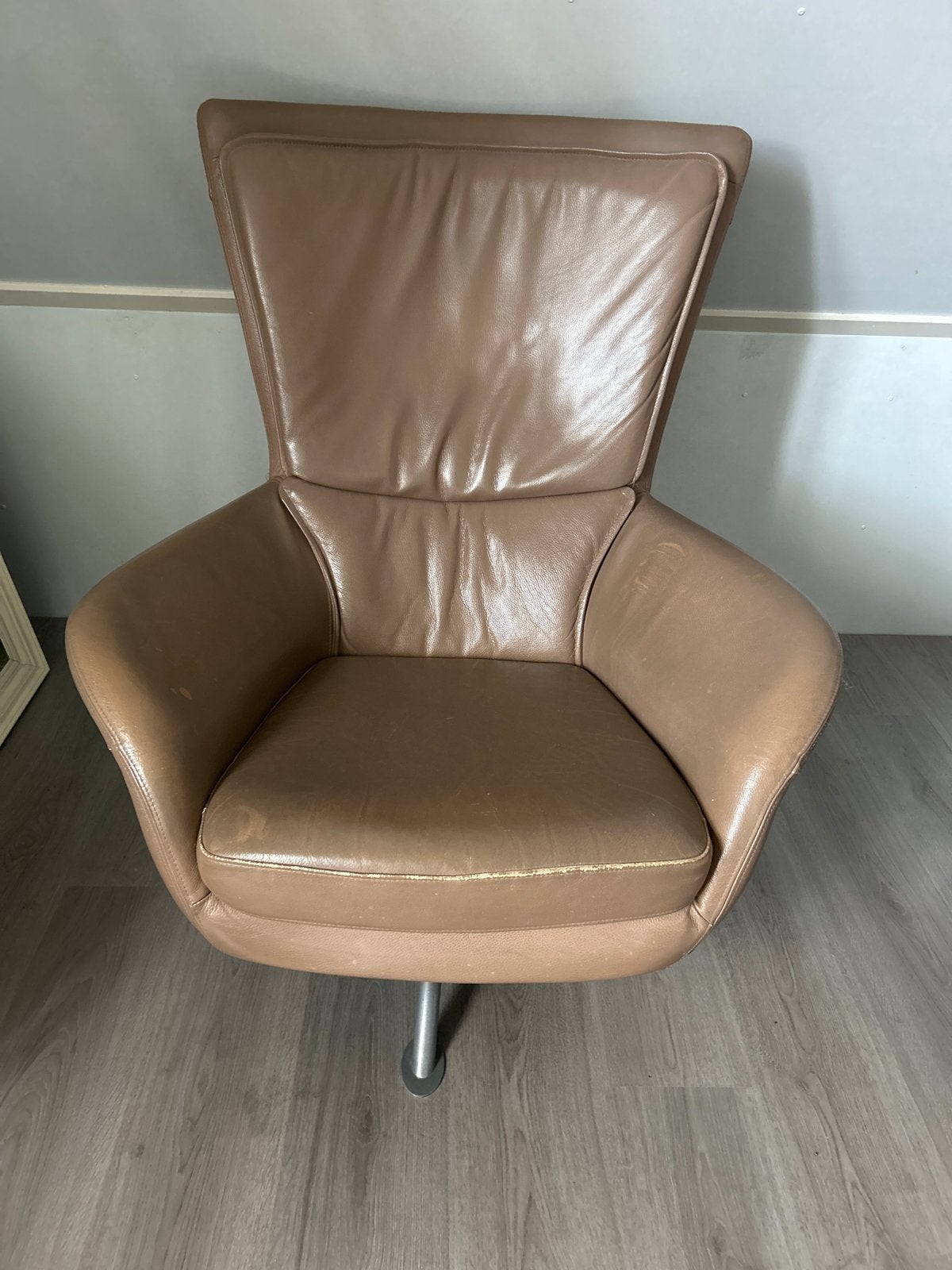 GRATIS Leren fauteuil - Comfortabele draaistoel, Ophalen, Gebruikt, Leer, 75 tot 100 cm