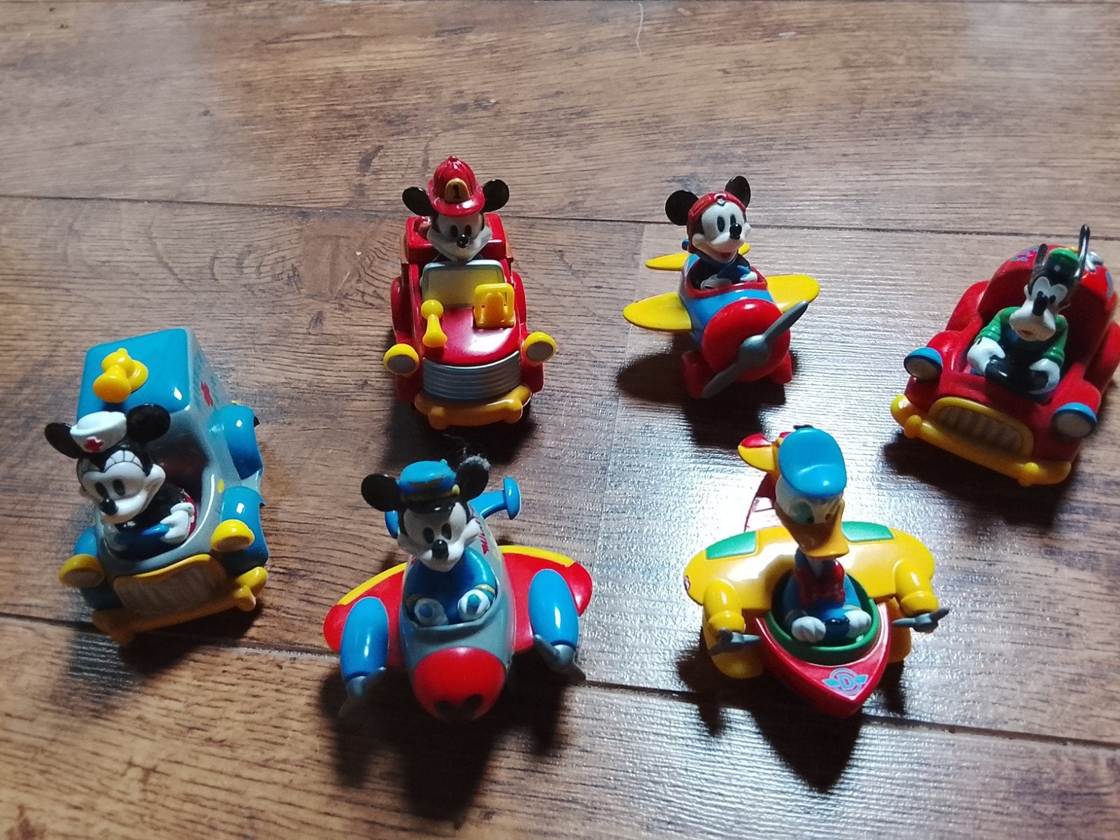 Disney speelgoed, Ophalen