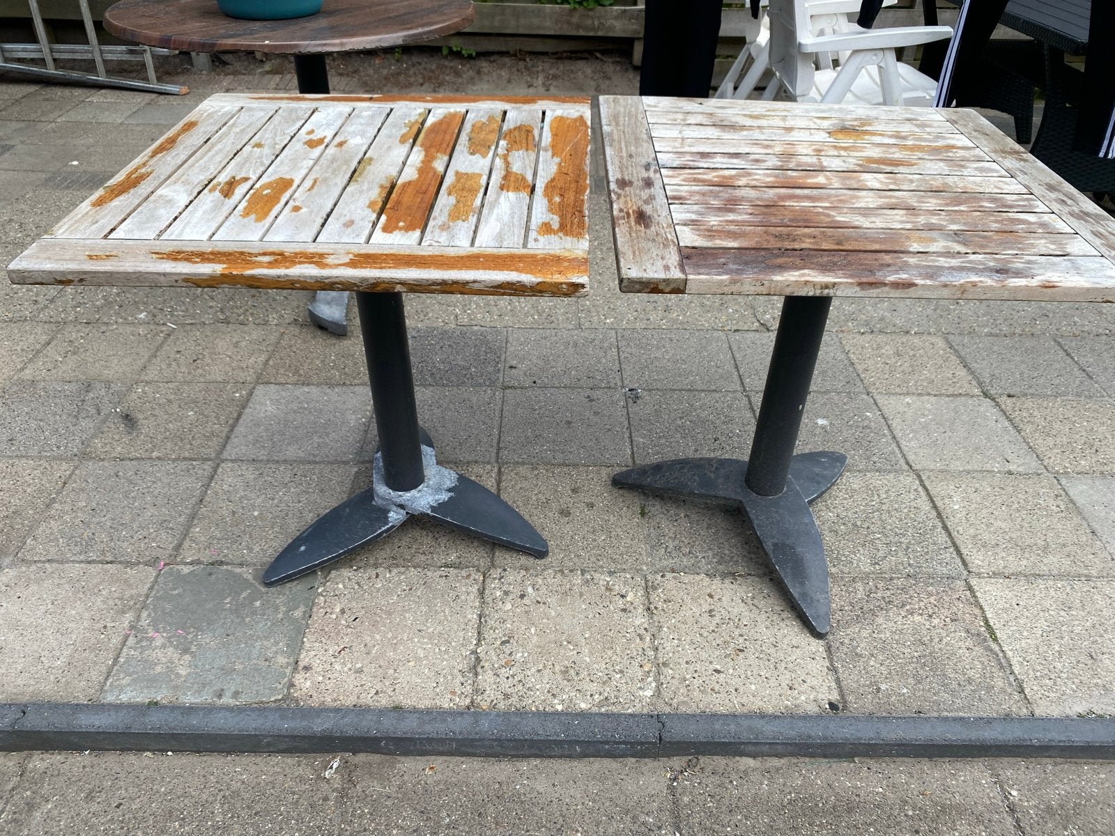 Inklapbare terrastafels - 2 stuks, Ophalen, Gebruikt, Vierkant, Hout