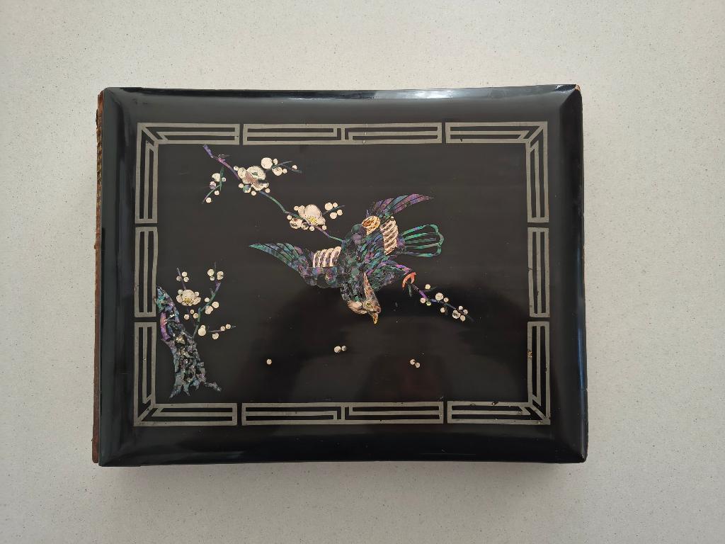 Antiek Japans, zwartgelakt album van parelmoer, Antiek en Kunst, Ophalen of Verzenden