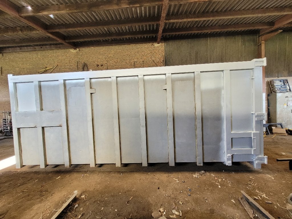 Container 30 kuub in perfecte staat , nieuwe bodem + deuren, Ophalen, Overige typen, Zo goed als nieuw, Metaal