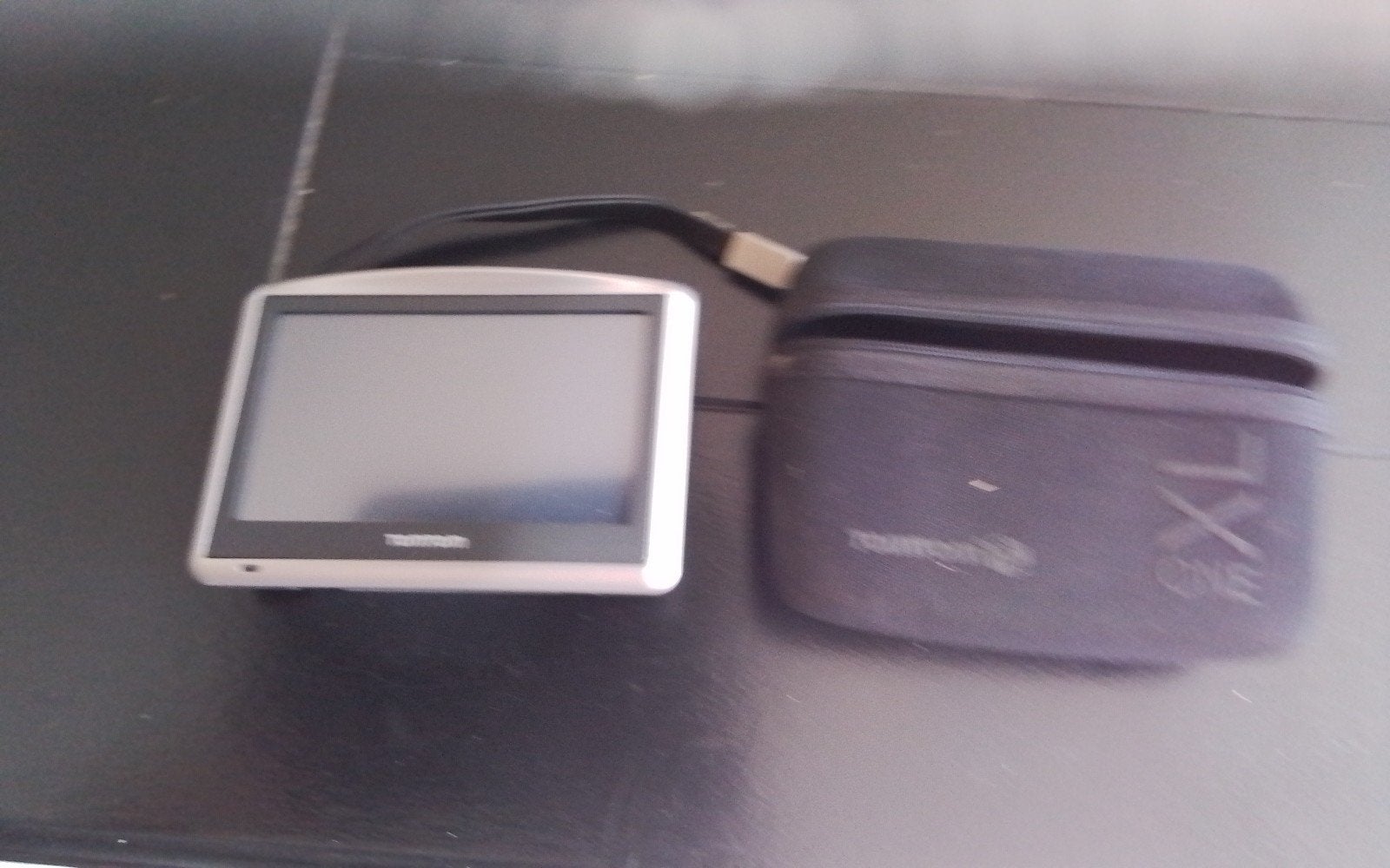 TomTom XL One Navigatiesysteem met hoes, Ophalen of Verzenden, Gebruikt