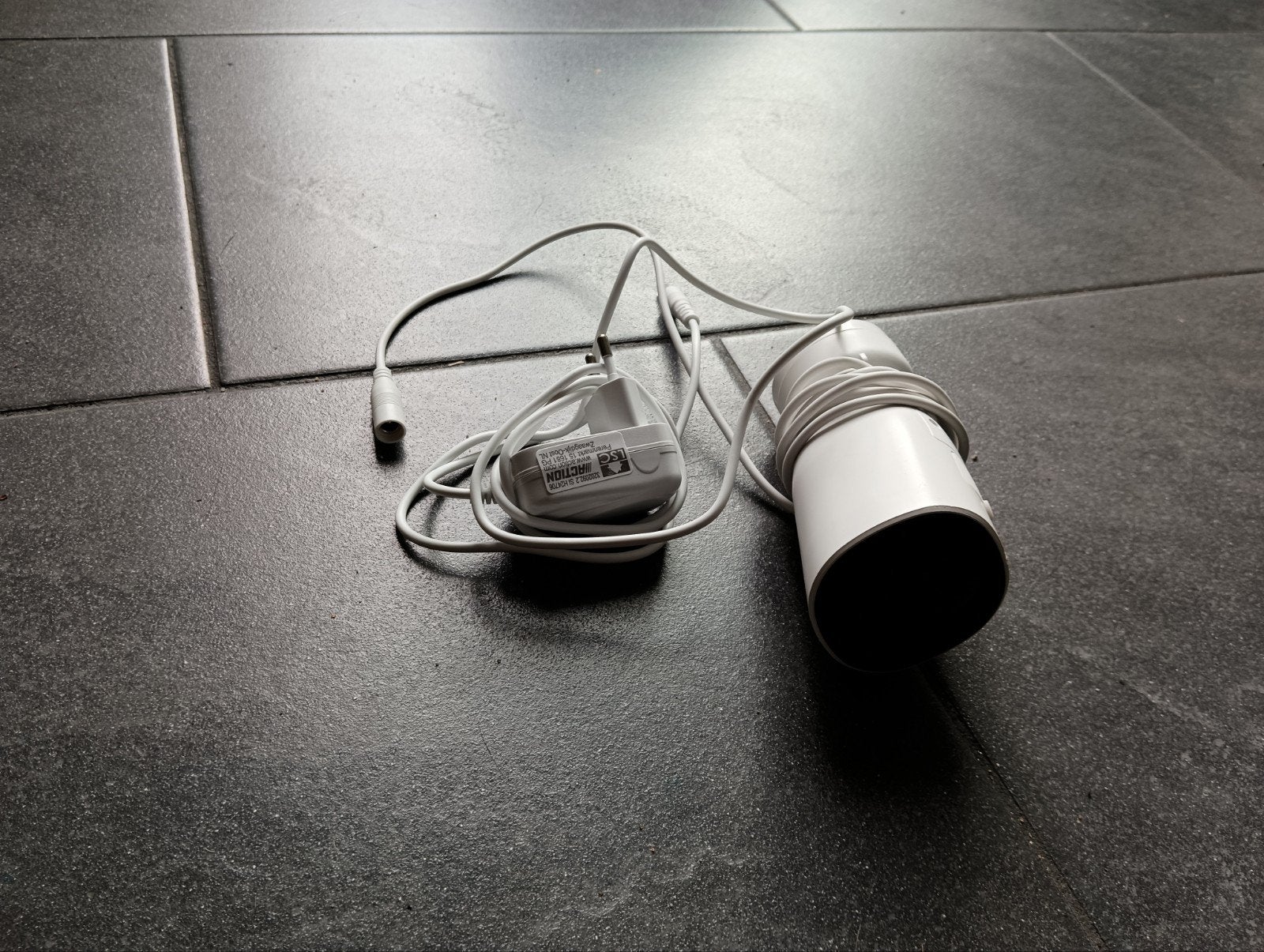 Witte beveiligingscamera met adapter, Ophalen, Gebruikt, Binnencamera