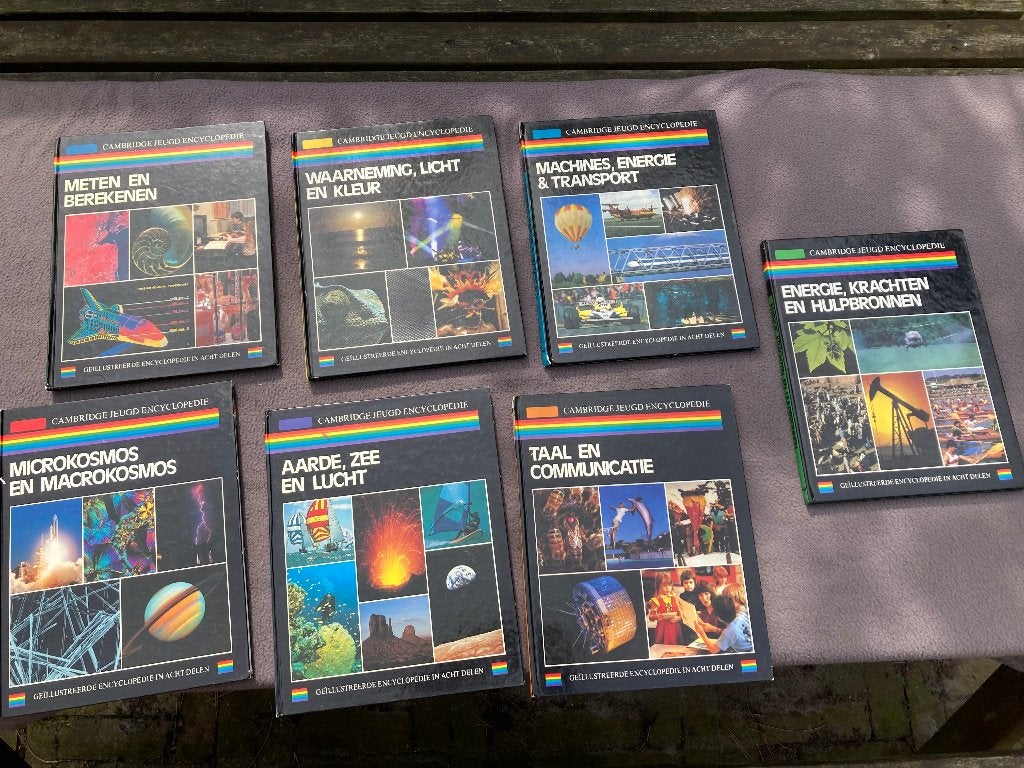 💫 Cambridge Jeugd Encyclopedie 7 delen, Ophalen of Verzenden, Gelezen, Fictie algemeen