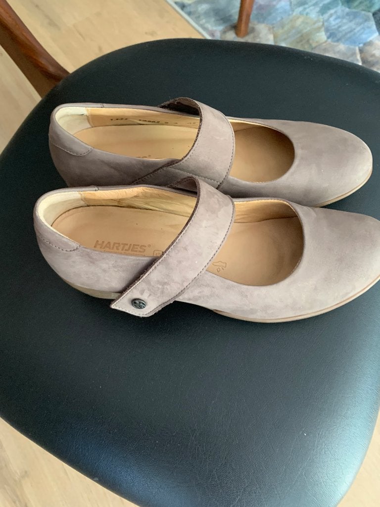 Hartjes schoenen nieuw, nooit gedragen, maat 5 is 38., Schoenen met lage hakken, Beige, Nieuw, Ophalen of Verzenden