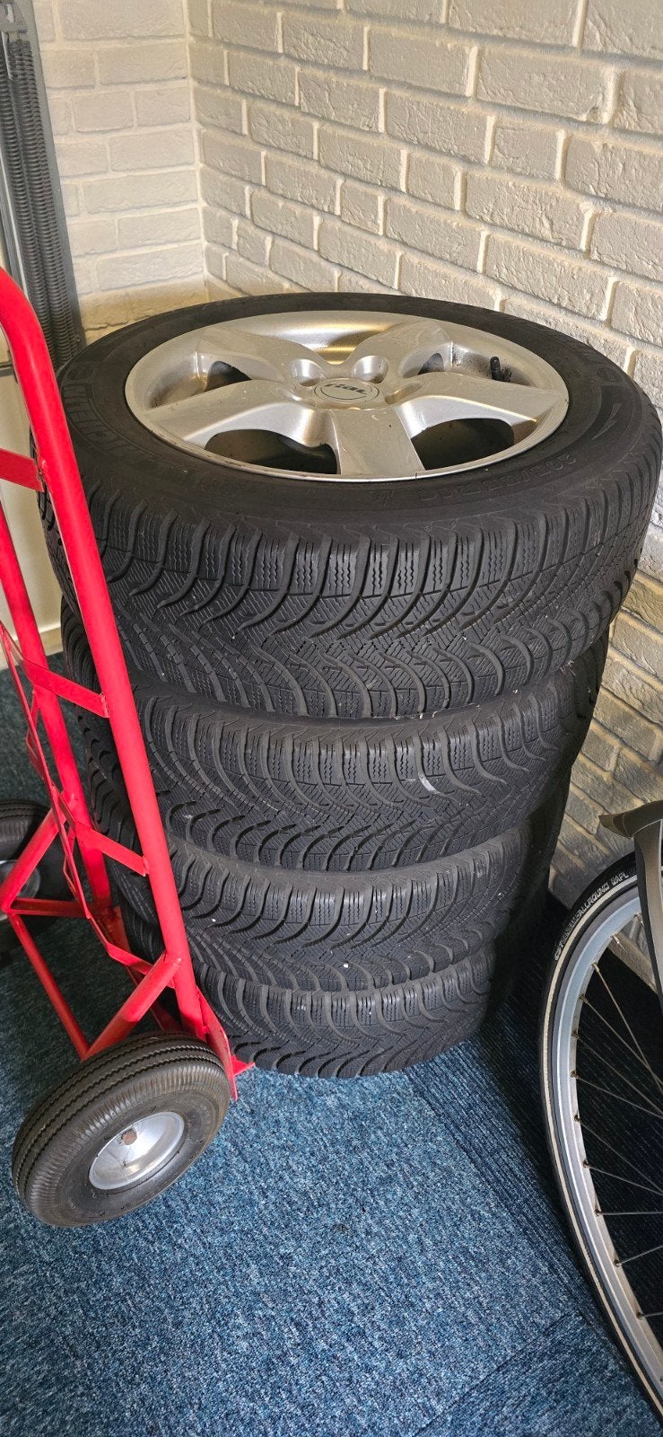 Honda Civic winterset met prima Michelin banden 5x114.3, Auto-onderdelen, Banden en Velgen, Gebruikt, 16 inch, Banden en Velgen