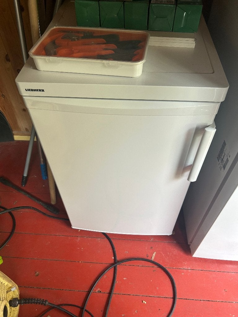 Liebherr Fridge, Zonder vriesvak, 100 tot 150 liter, Zo goed als nieuw, 45 tot 60 cm