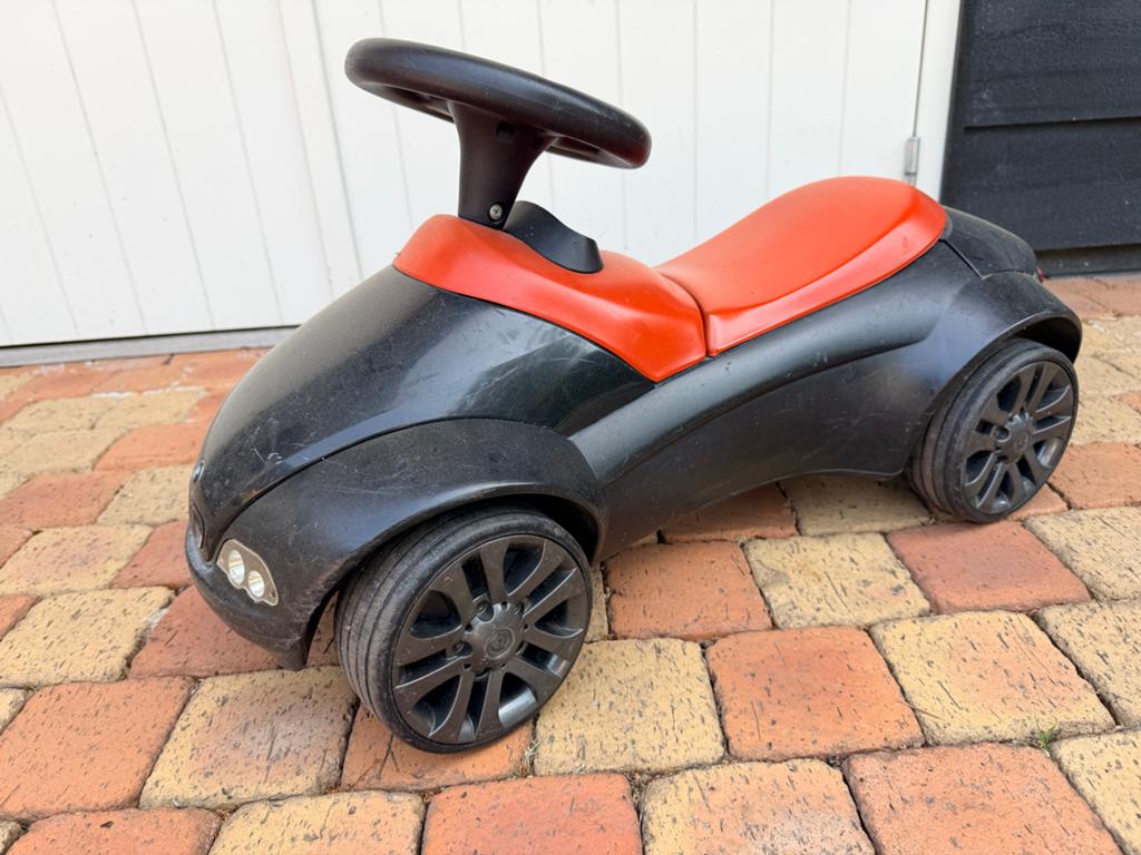 BMW Loopauto voor kinderen - Zwart/Oranje, Ophalen, Gebruikt, Loopvoertuig