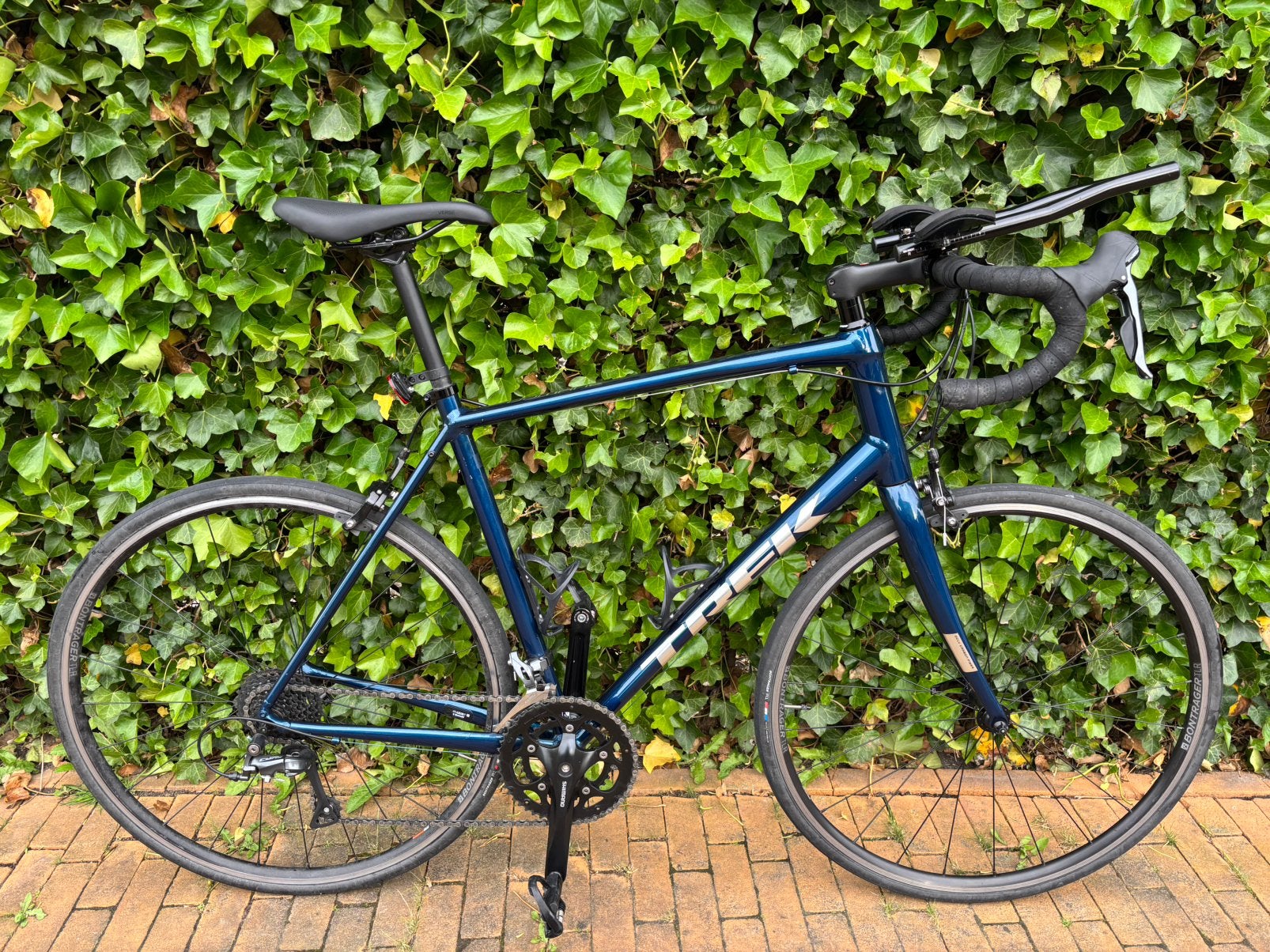 Trek Domane AL 2 Triathlonfiets, Fietsen en Brommers, Fietsen | Racefietsen, 28 inch, Aluminium, Zo goed als nieuw, 15 tot 20 versnellingen