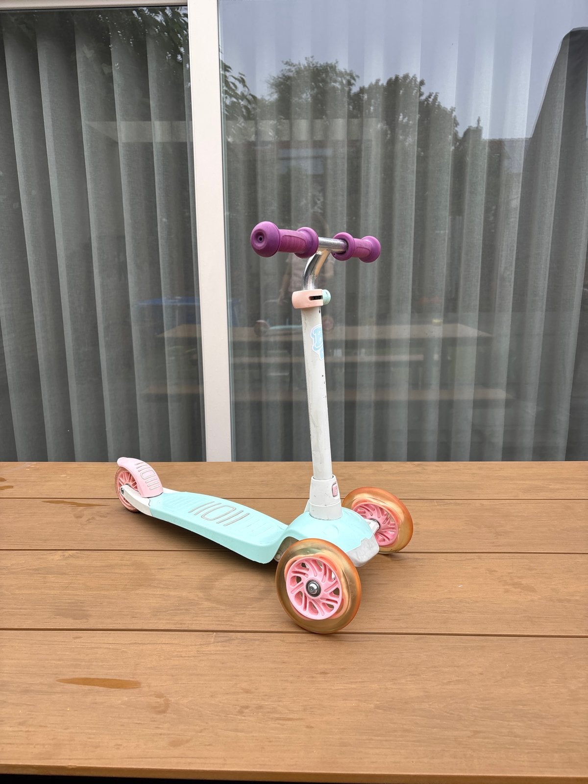 Kinderstep Decathlon - In hoogte verstelbaar, Fietsen en Brommers, Ophalen, Gebruikt, Gewone step
