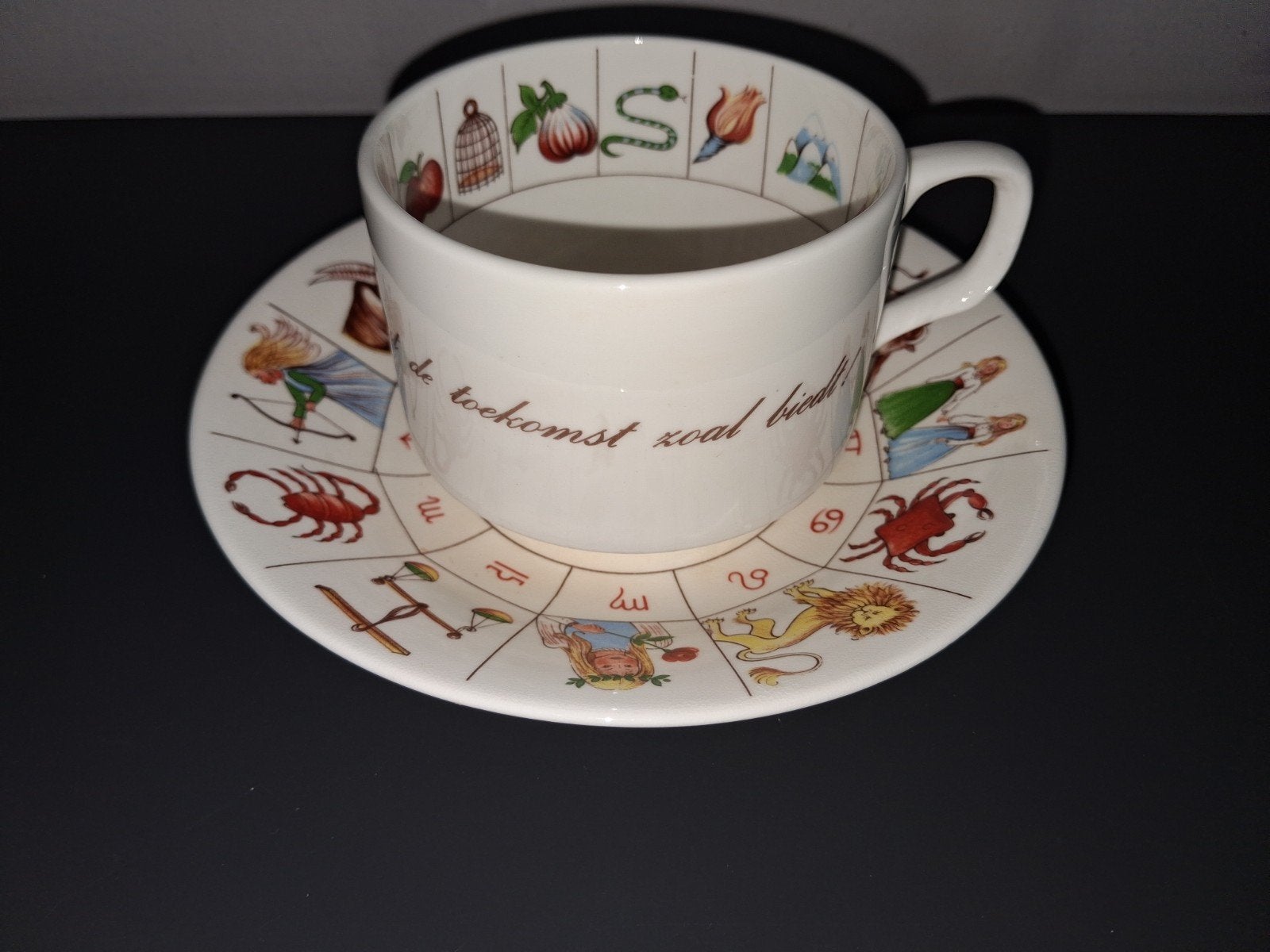 Vintage waarzegkopje en schotel astrologie Staffordshire, Ophalen of Verzenden