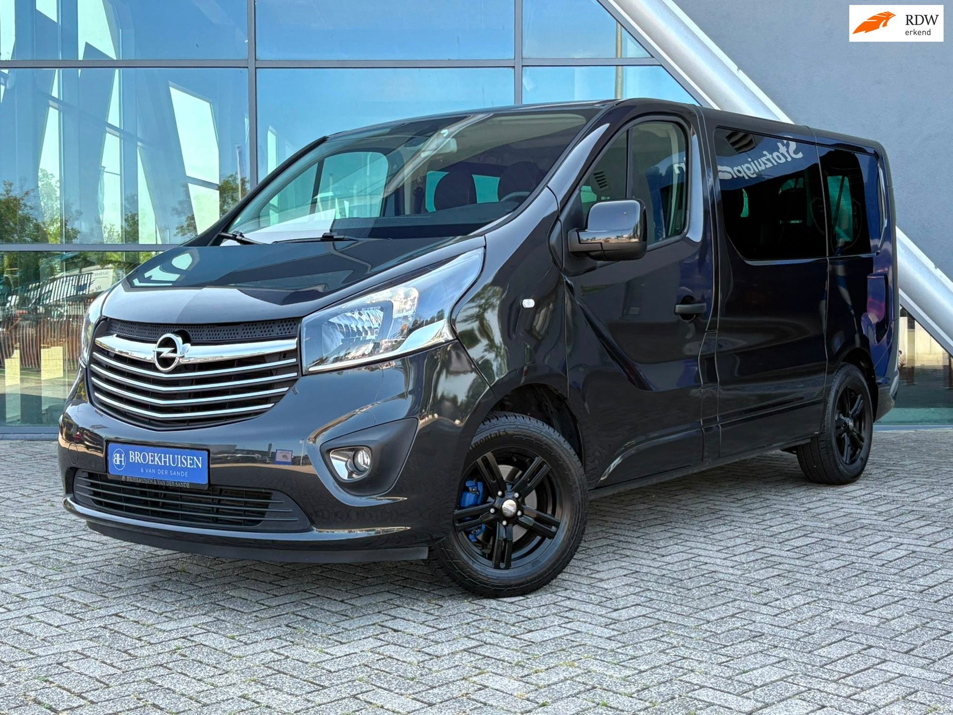 Opel Vivaro 1.6 CDTI L1H1 BiTurbo ecoFLEX LUXE 9 Persoons Tr, Auto's, Voorwielaandrijving, 2000 kg, Zwart, Origineel Nederlands