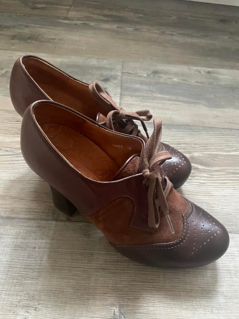 Super mooie hakken Chie Mihara, Kleding | Dames, Schoenen, Bruin, Ophalen of Verzenden, Zo goed als nieuw, Schoenen met hoge hakken