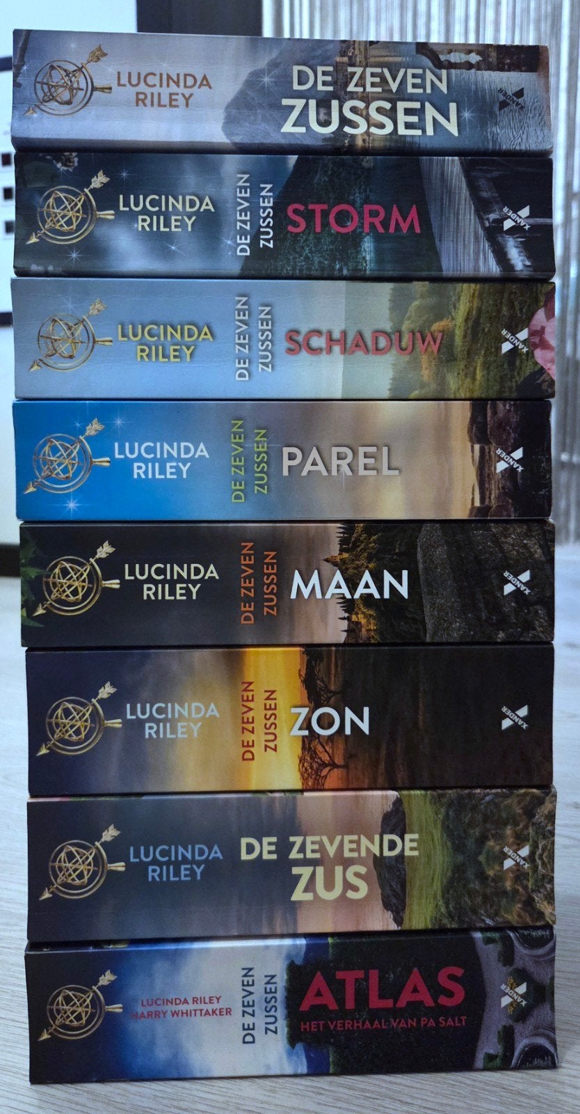 Complete serie van 8 boeken De zeven zussen, Lucinda Riley, Ophalen of Verzenden, Gelezen, Lucinda Riley
