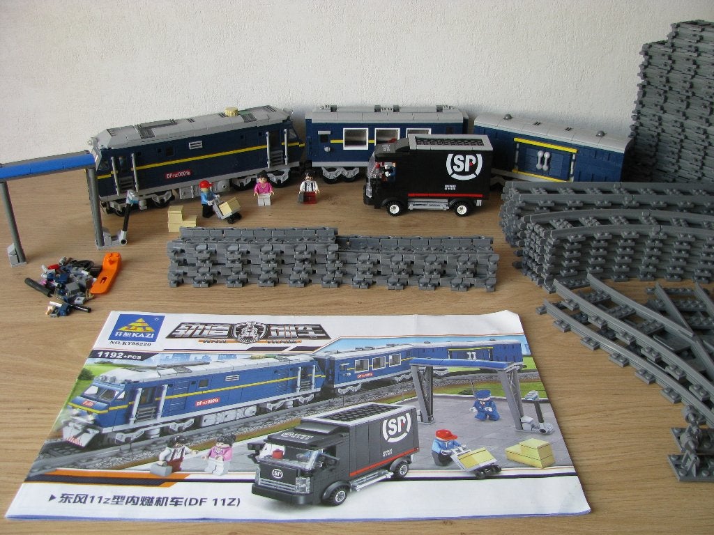 AliExpress - KY98220 - Blauwe Trein, Ophalen, Zo goed als nieuw, Overige merken