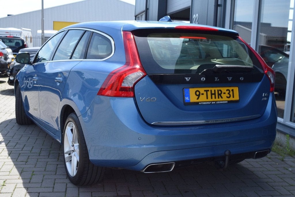 Volvo V60 2.4 D6 AWD Plug-In Hybrid Summum | Adaptive Cruise, Auto's, Automaat, Beige, Blauw, Vierwielaandrijving