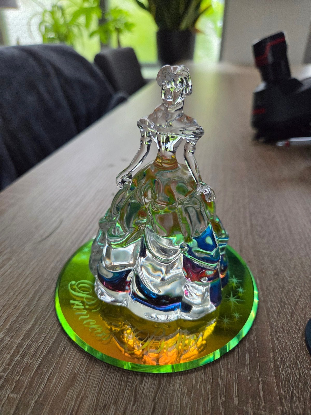 Glazen Prinses Beeldje - Decoratief en Kleurrijk, Ophalen of Verzenden, Zo goed als nieuw, Mens