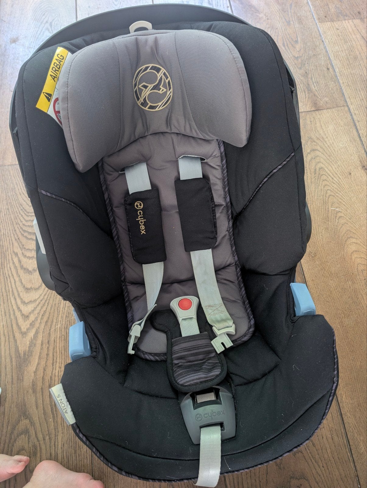 Cybex Aton 5 + Isofix Base 2-Fix – nette staat, Verstelbare rugleuning, Zo goed als nieuw, Isofix, 0 t/m 13 kg