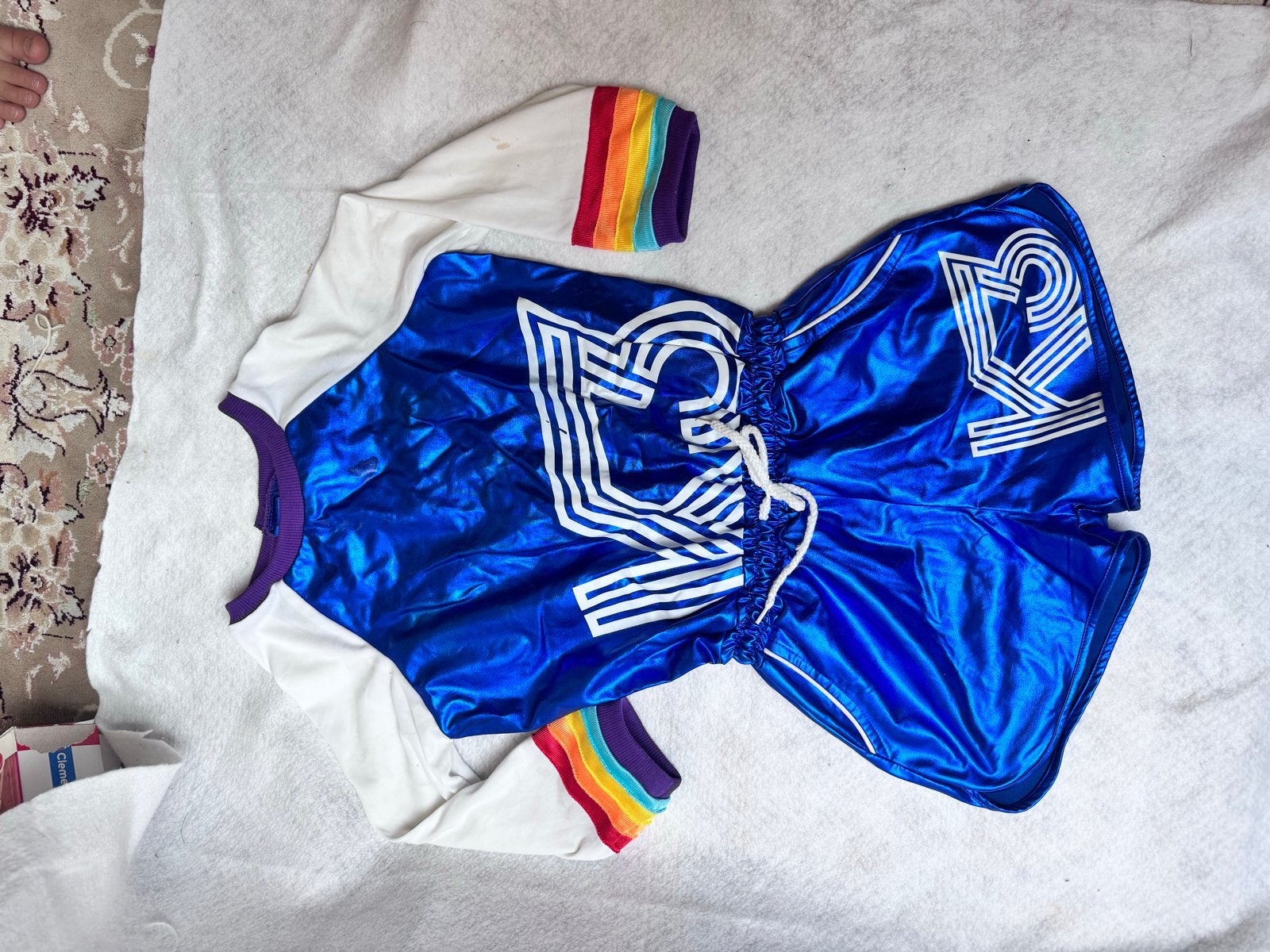 K3 Verkleedsetje voor meisjes - Blauw met regenboogdetails, Ophalen of Verzenden, Gebruikt, 110 t/m 116, Meisje