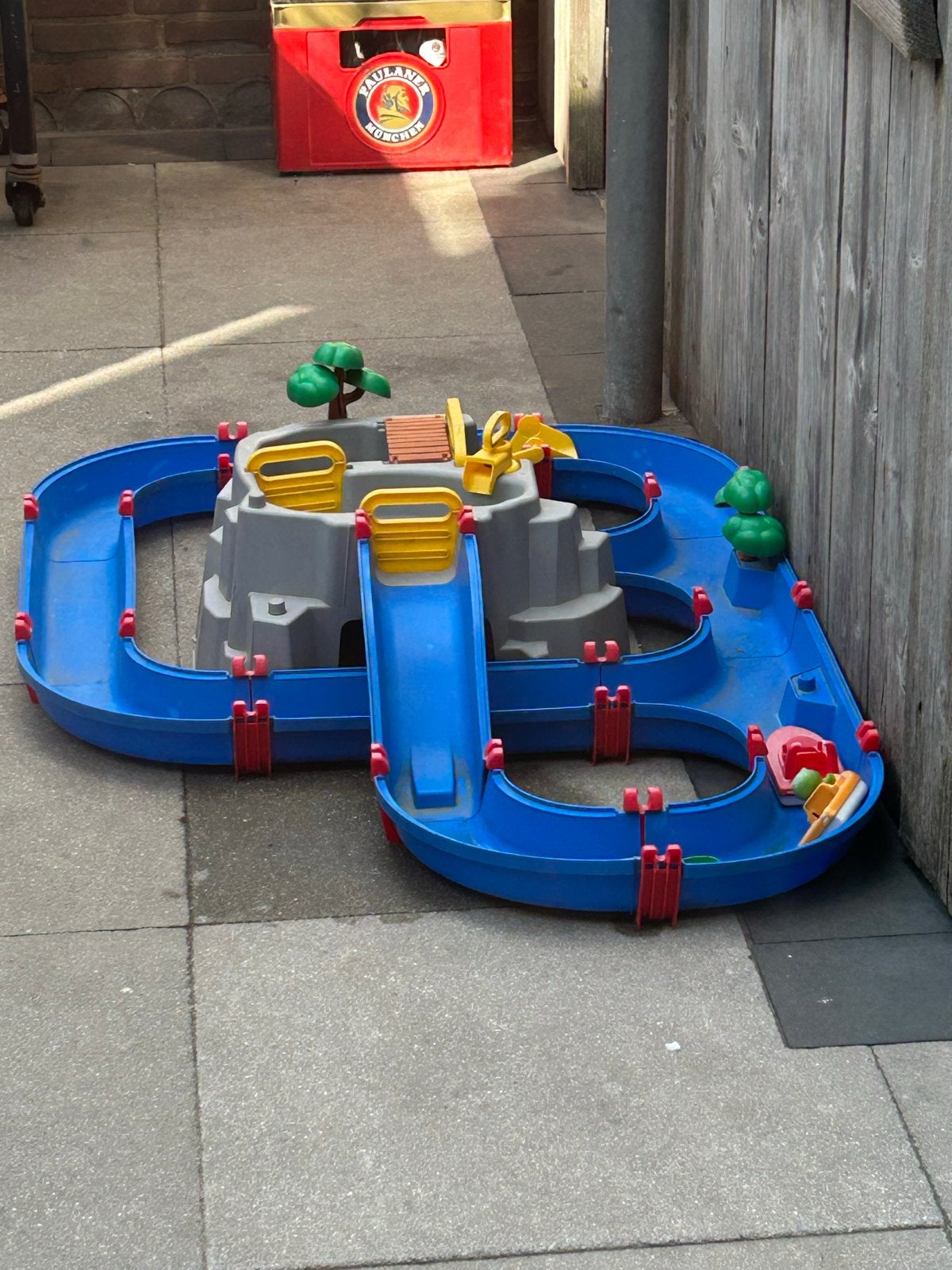 Aquaplay Waterbaan met berg en accessoires, Ophalen, Gebruikt