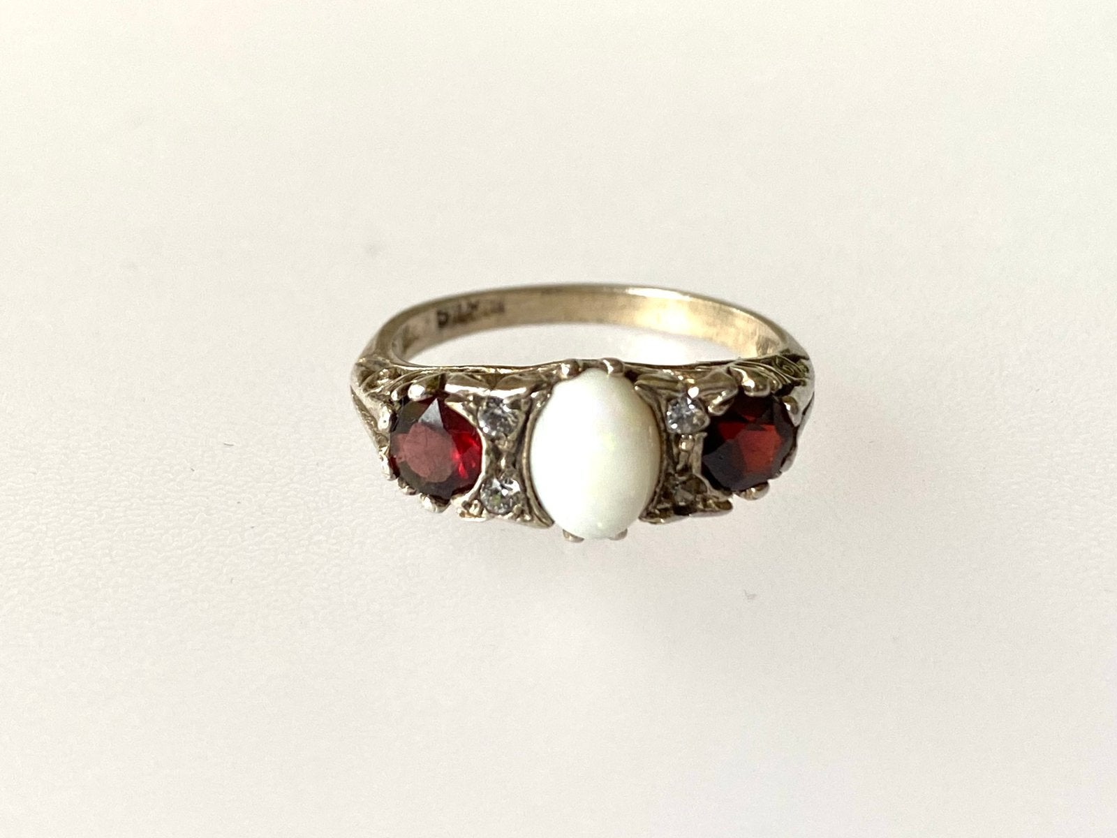 Ring zilver opaal granaat diamant, Verzenden, Zo goed als nieuw, 17 tot 18, Dame