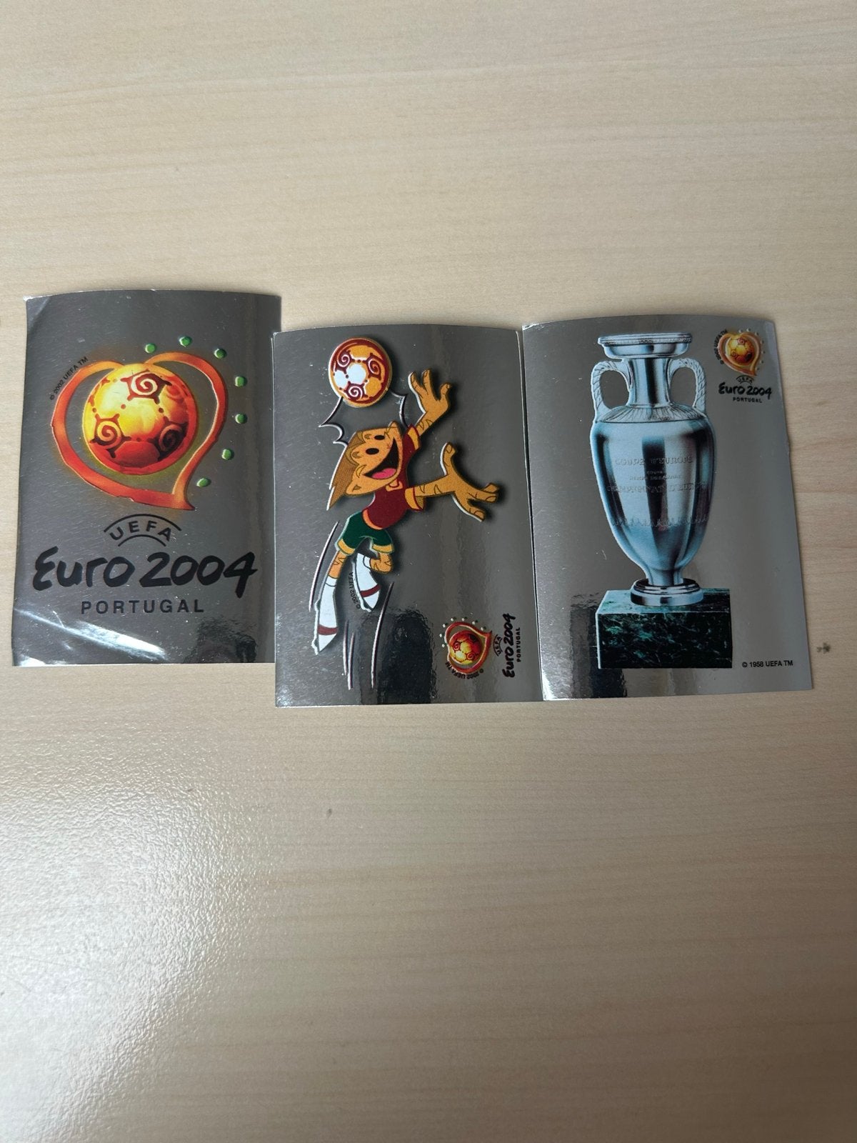 Panini UEFA Euro 2004 Portugal Stickers - Set van 3, Ophalen of Verzenden, Zo goed als nieuw, Sport