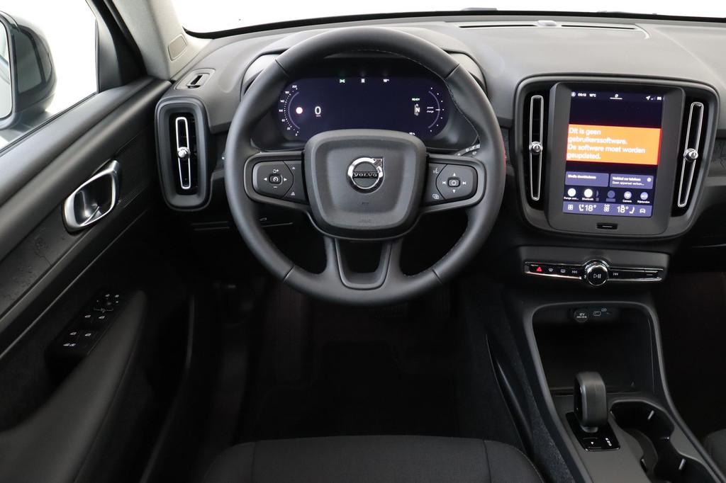 Volvo EX40 SINGLE MOTOR ESSENTIAL 70 kWh -CAMERA|CRUISE|META, Auto's, Zwart, Origineel Nederlands, 420 min, SUV of Terreinwagen
