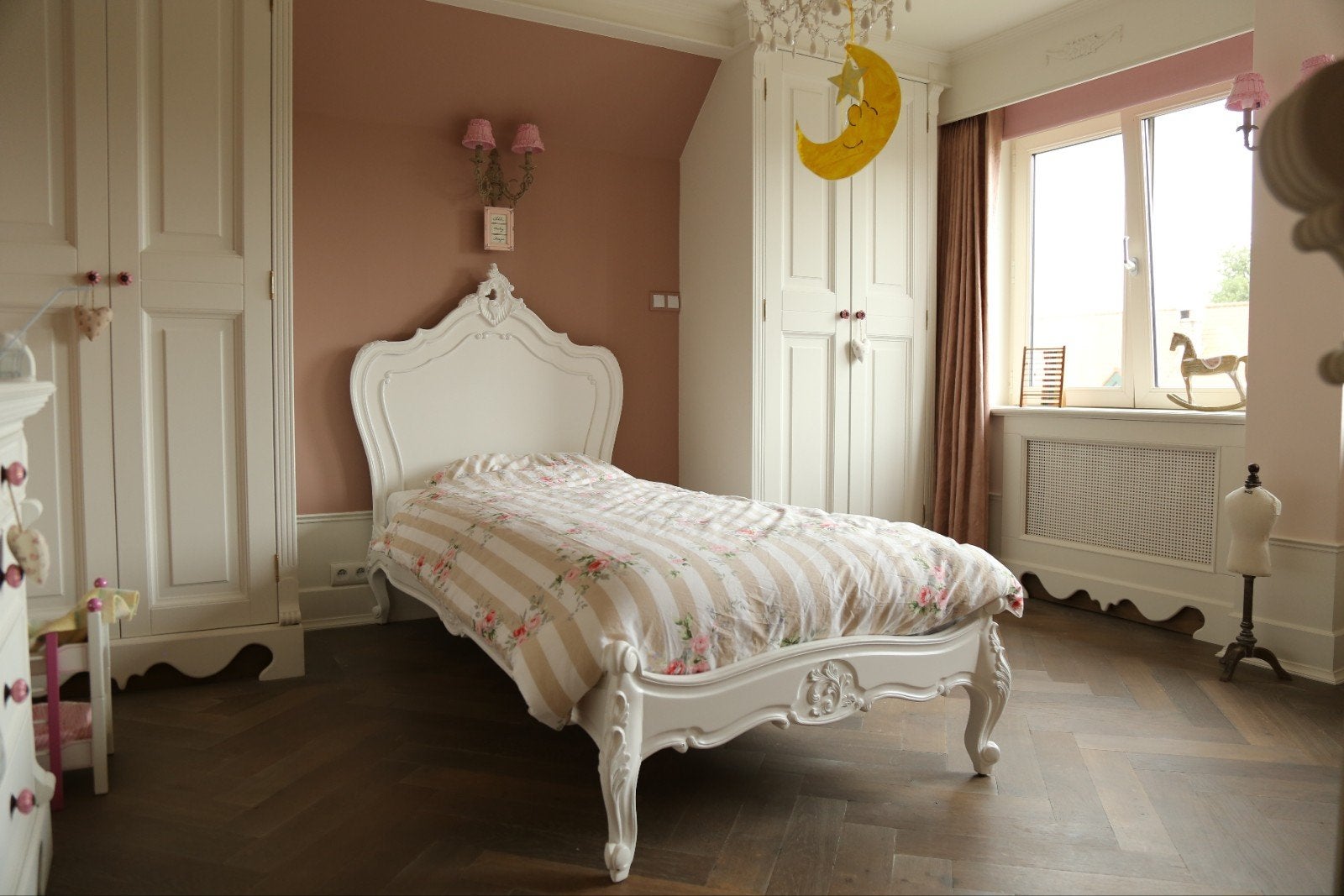 Prachtig landelijk prinsessenbed., Ophalen
