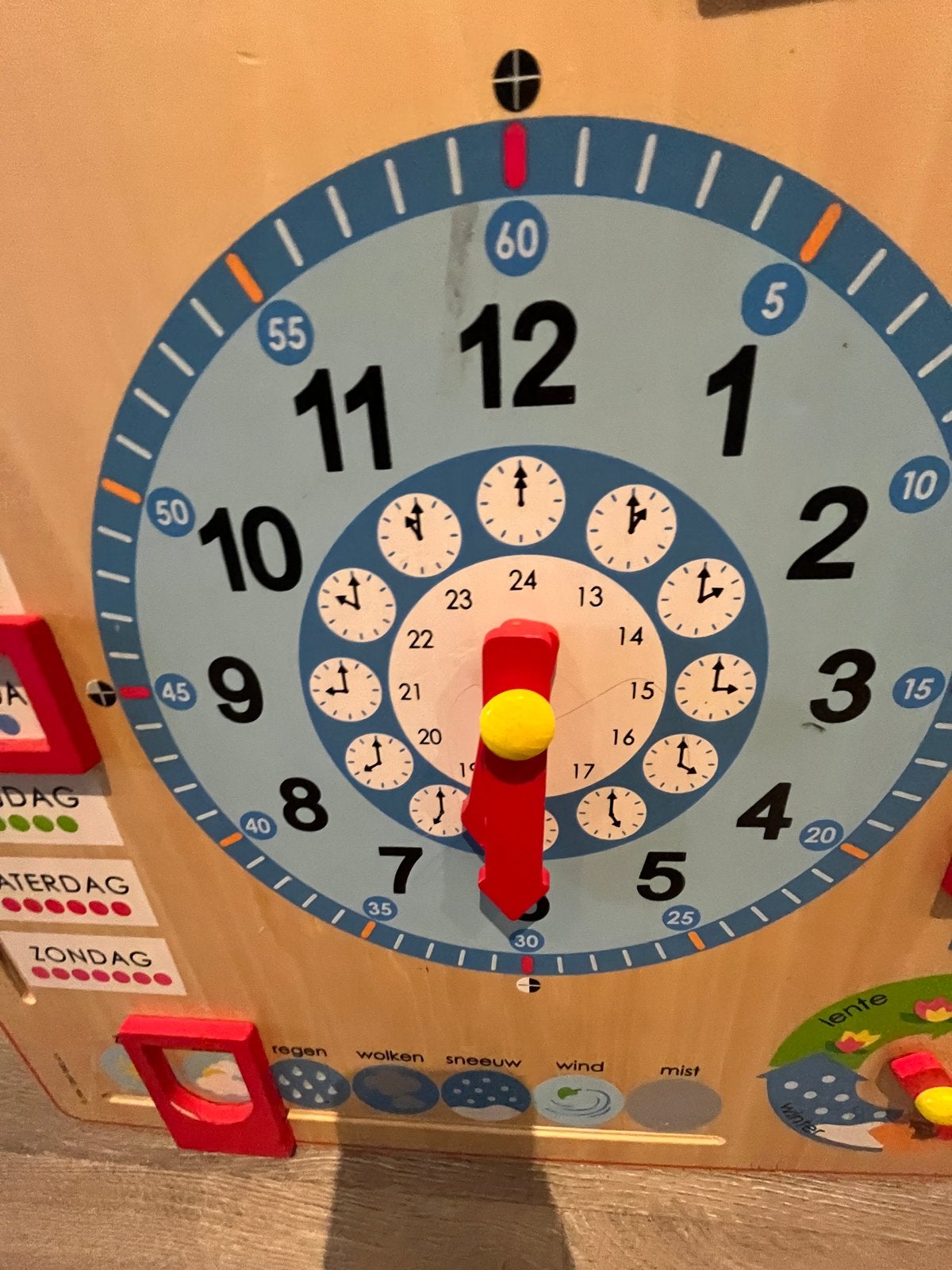 Houten leerklok en kalender voor kinderen, Ophalen, Gebruikt, Jongen of Meisje