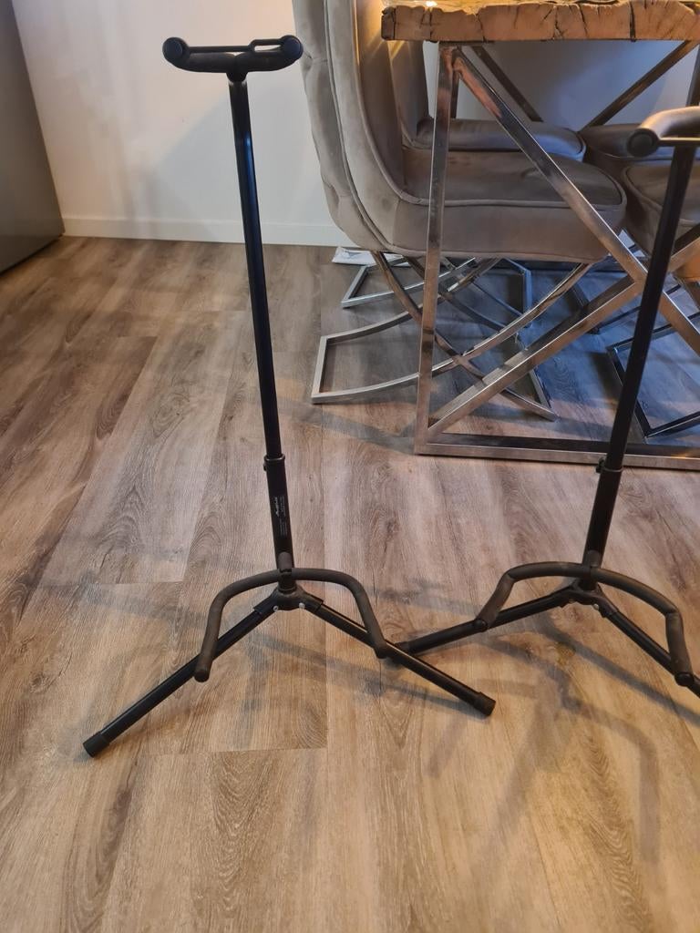 Gitaarstandaard (2 stuks), Muziek en Instrumenten, Standaards, Ophalen of Verzenden, Gebruikt