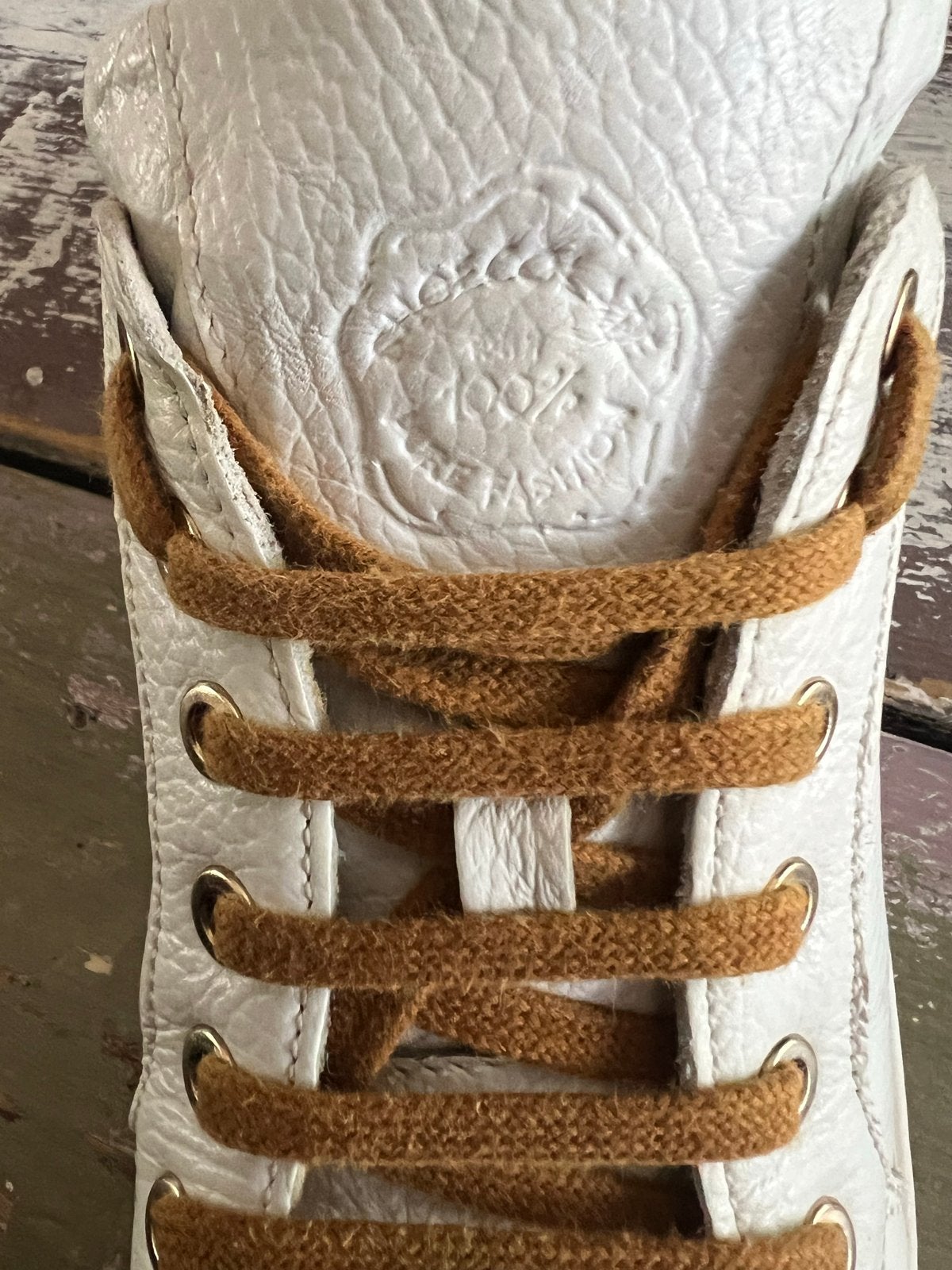 Witte leren sneakers met bruine veters merk chocolate, Ophalen of Verzenden, Nieuw, Wit, Sneakers of Gympen