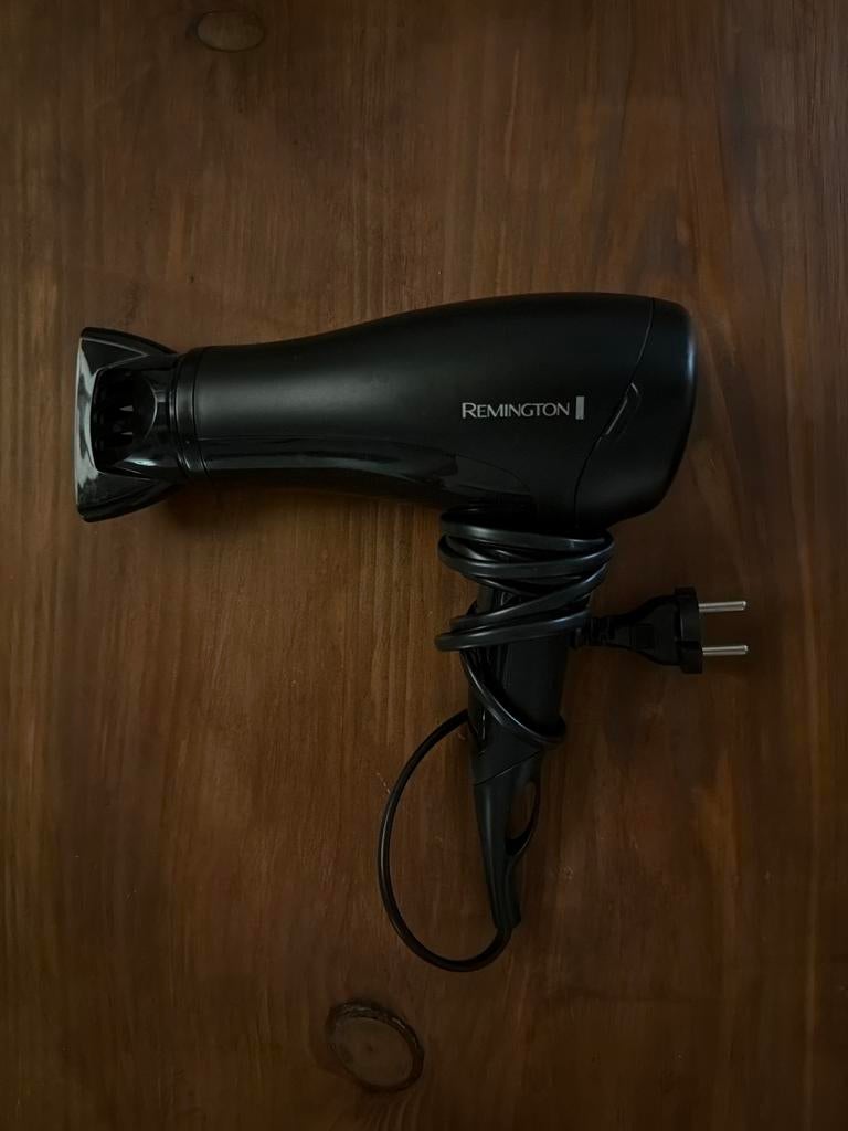Remington föhn/haardroger, Ophalen of Verzenden, Zo goed als nieuw, Föhn of Haardroger