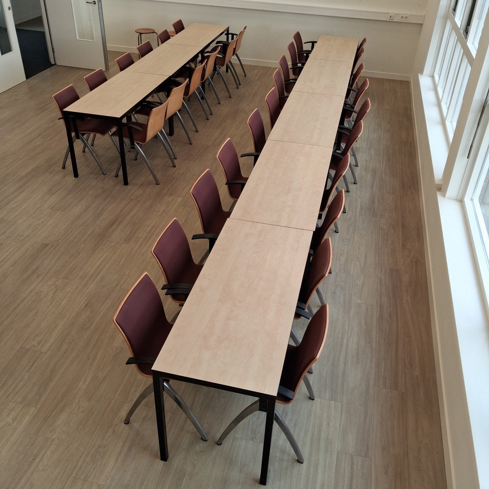 Partij tafels en stoelen voor kantoor of kantine, Huis en Inrichting, Ophalen, Gebruikt, 100 tot 150 cm, 50 tot 100 cm