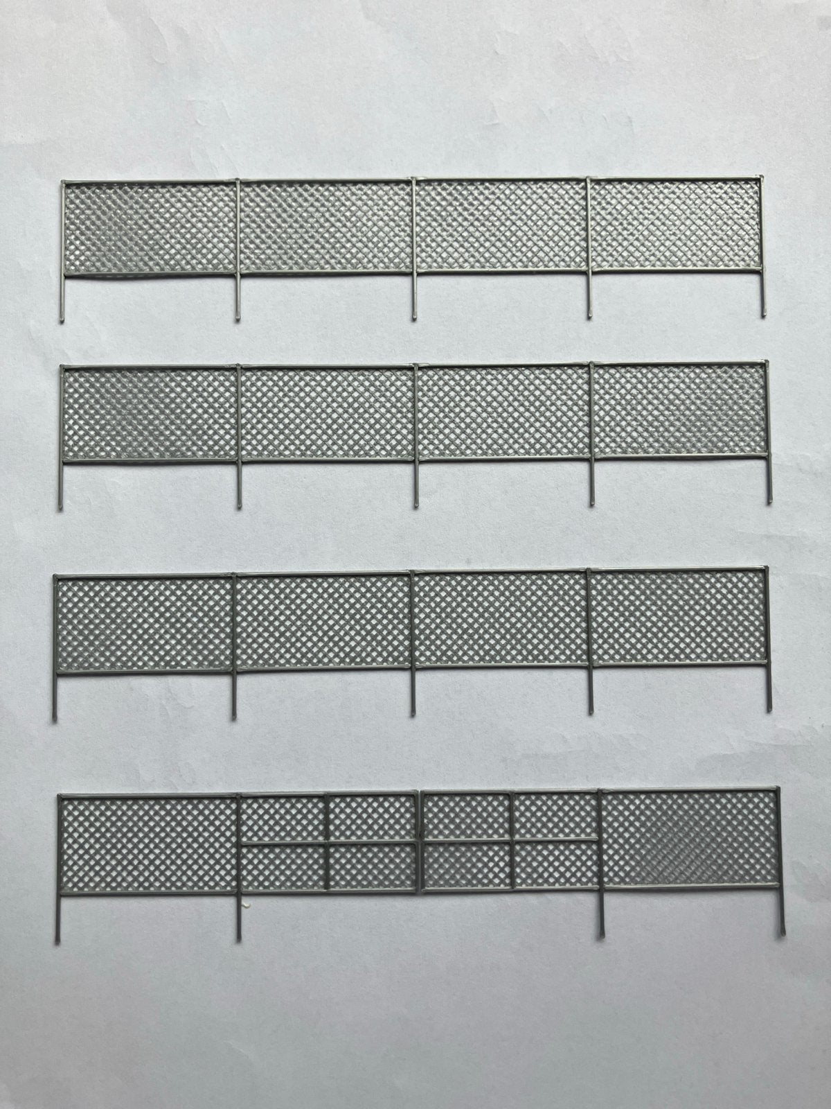 H0 Scenery: 4 stuks gazen hekwerk, Hobby en Vrije tijd, Modeltreinen | H0, Overige merken, Gebruikt, Gelijkstroom of Wisselstroom