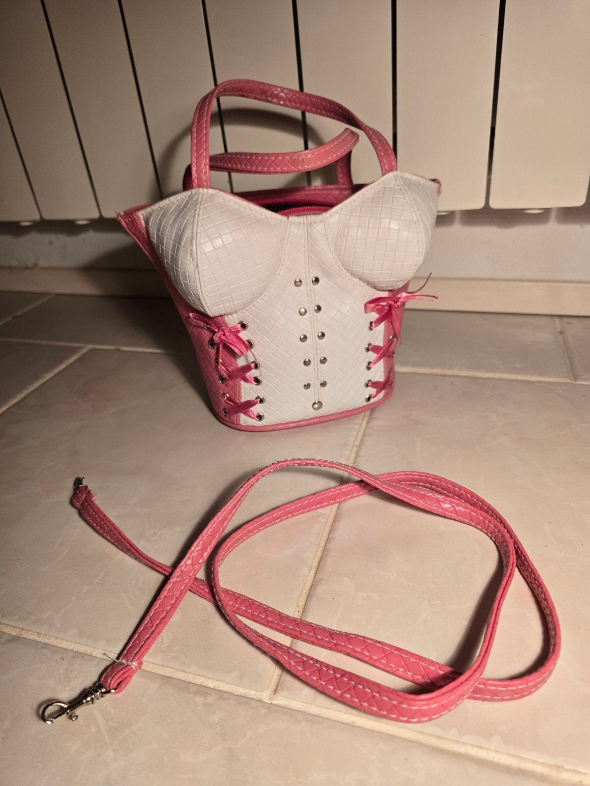 Vintage Y2K Korset Handtas / Bustier Tas – Roze & Wit (Met R, Ophalen of Verzenden, Nieuw, Roze, Handtas