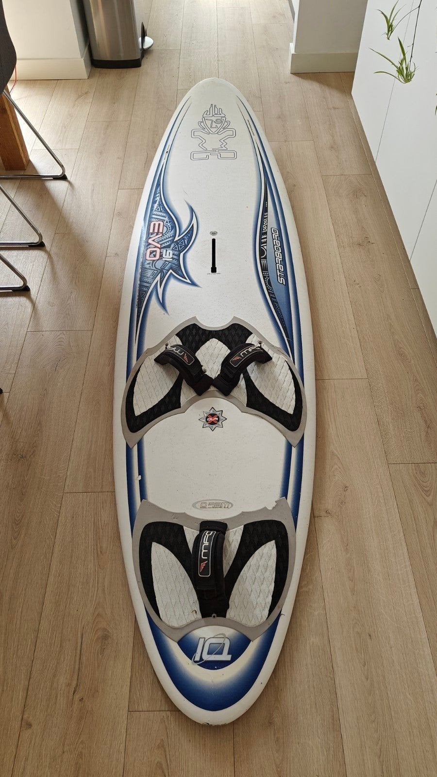 Starboard Evo 92 - Northsails Ice 5,7 - Mast en diversen, Ophalen, Met vin(nen), Gebruikt, 5 tot 6.5 m²