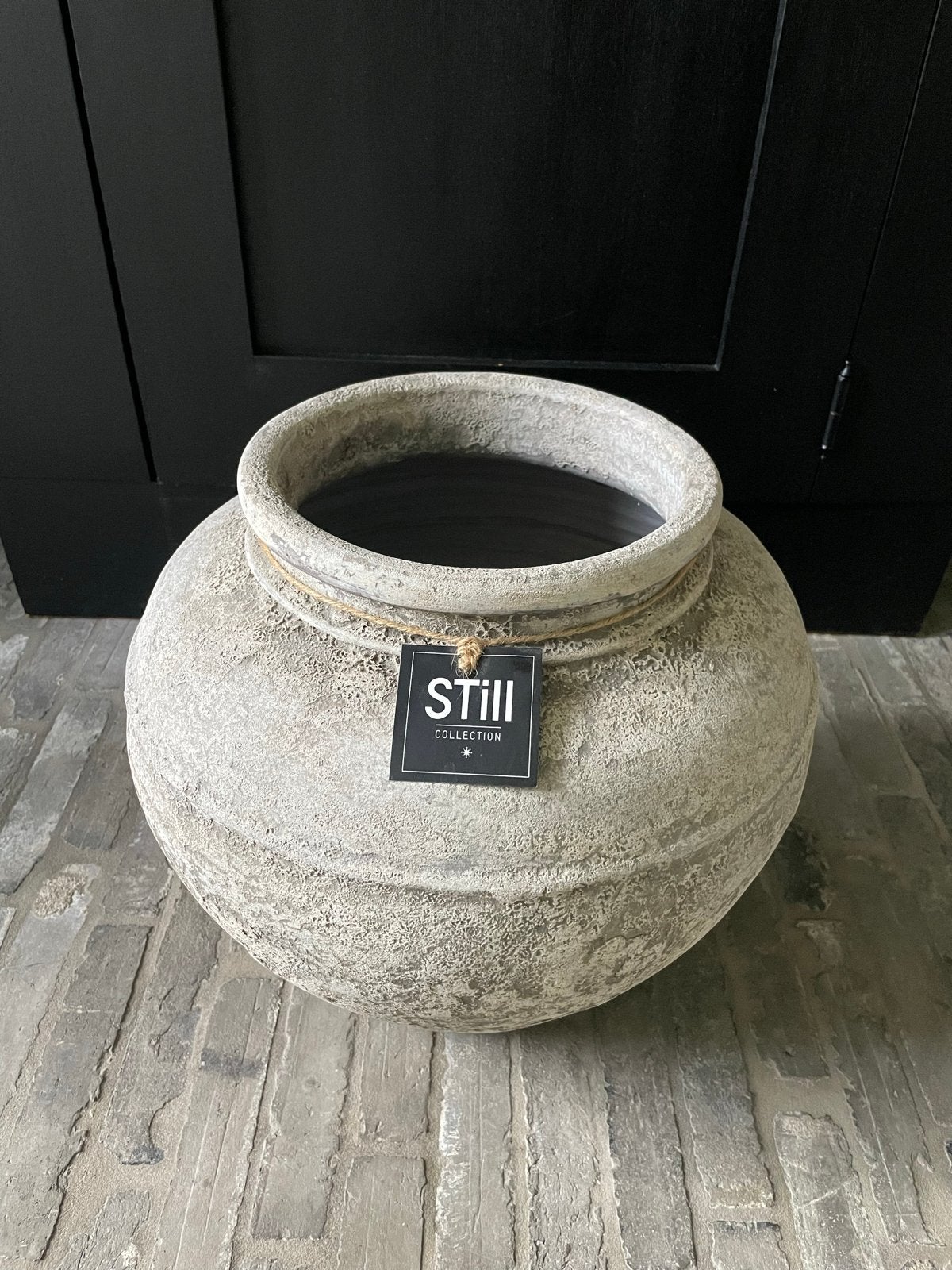 Grote decoratieve pot van Still Collection, Ophalen, Zo goed als nieuw, Steen/keramiek, Geschikt voor droogbloemen