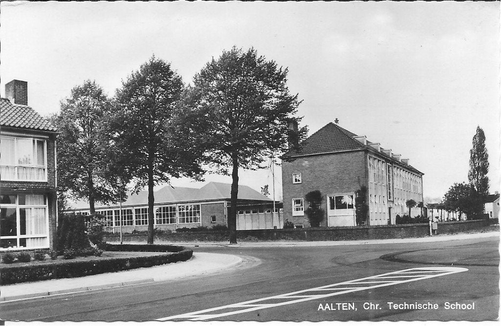 Ansichtkaart Aalten, Chr. Technische School, Verzamelen, Ophalen of Verzenden, 1960 tot 1980, Ongelopen, Gelderland