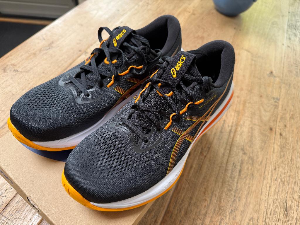Asics Gel Cumulus 28 (maat 45) z.g.a.n., Sport en Fitness, Loopsport en Atletiek, Hardloopschoenen, Ophalen of Verzenden, Zo goed als nieuw