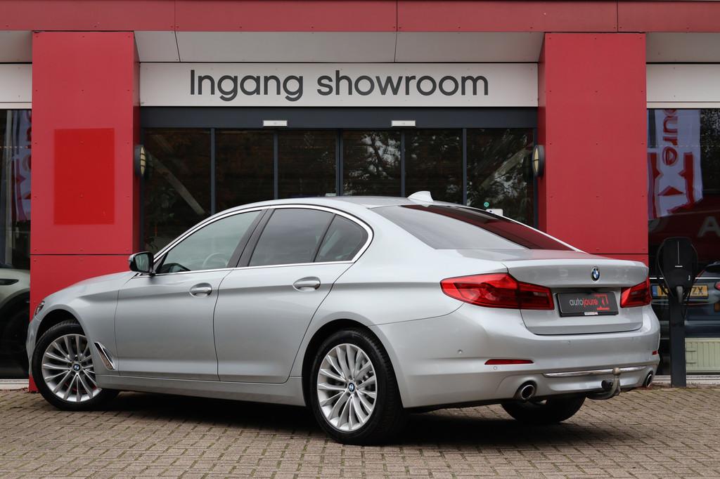 BMW 5 Serie 520d High Executive | HUD | 360 Camera | Trekh, Automaat, Achterwielaandrijving, 2000 kg, Leder